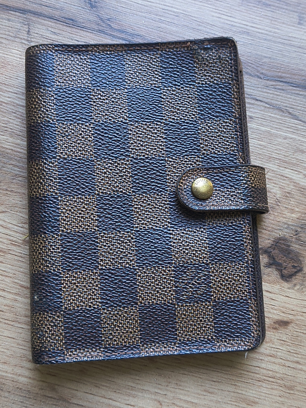Louis Vuitton Damier Ebene Passport Holder Textured Leather Snap Closure